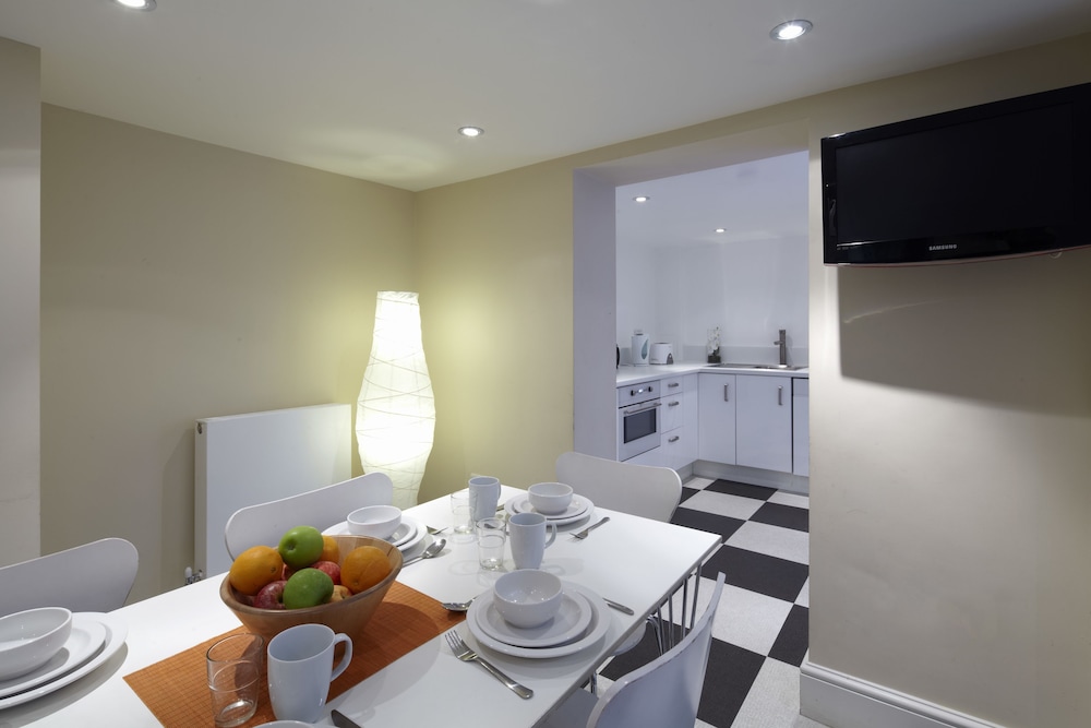 Garden Apartment Suite photo 2