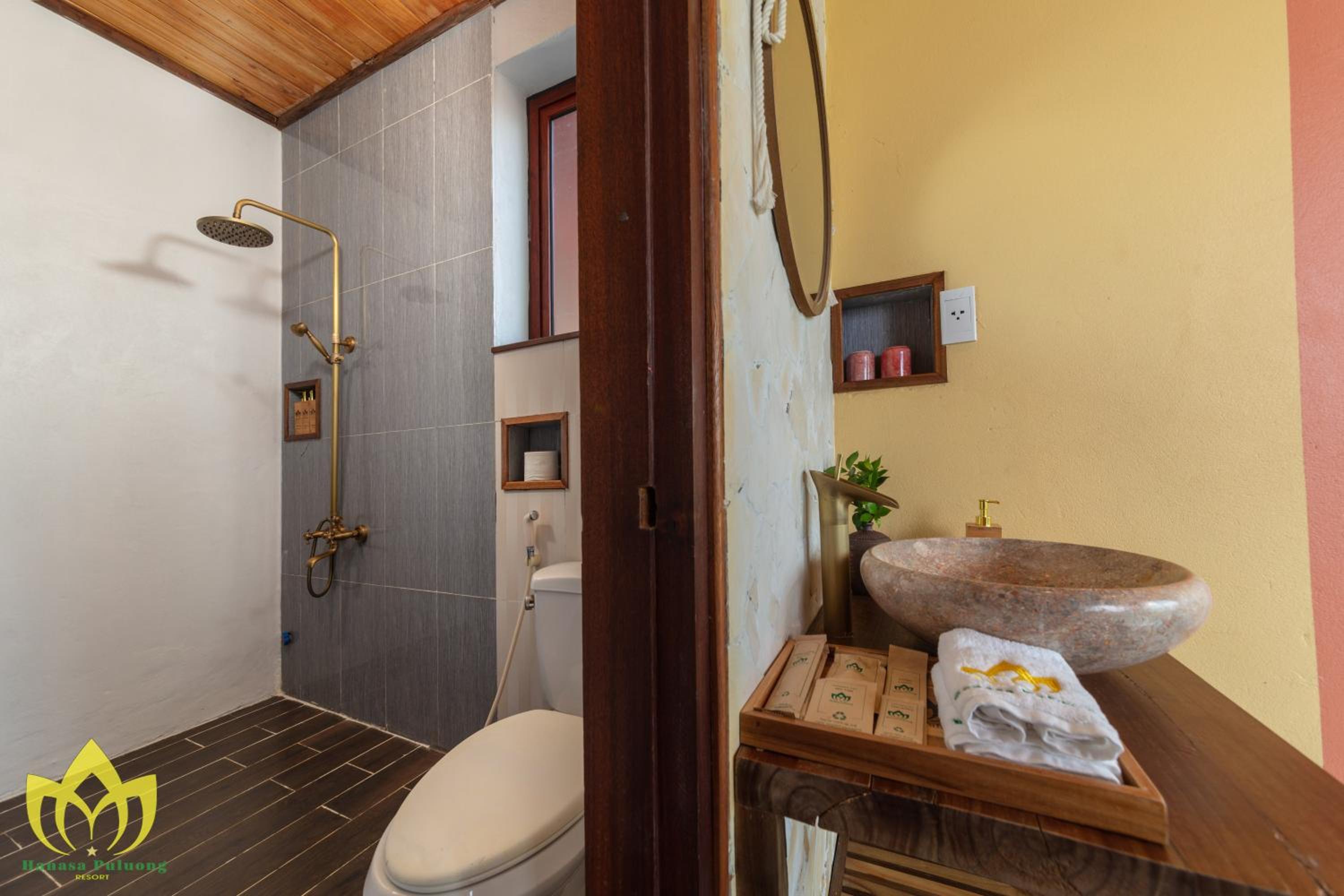 Suite with Private Pool - Photo 7