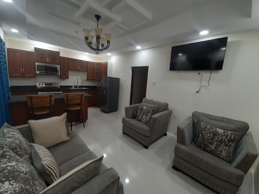 Luxury Apartment photo 3