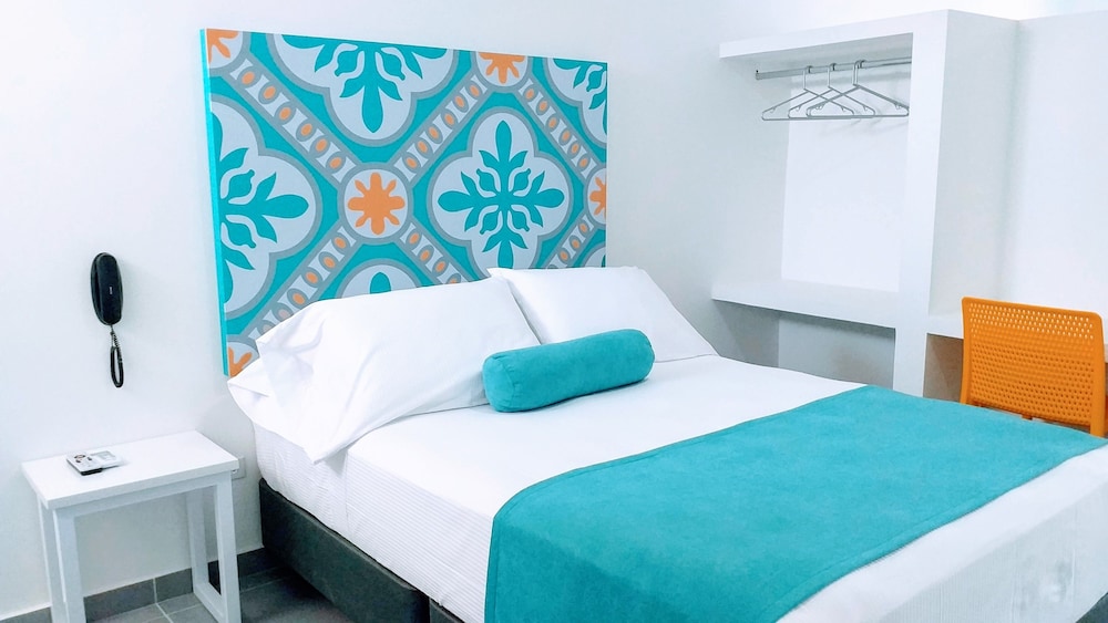 Double Room, 1 Queen Bed photo 3