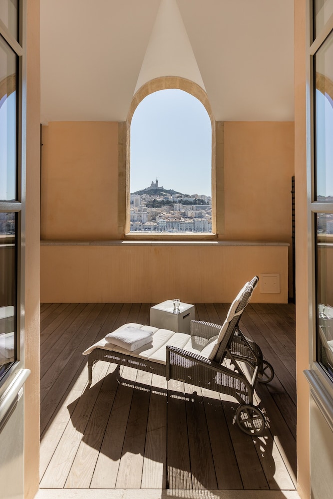 Junior Suite, 1 King Bed, Terrace, Harbor View - Photo 2