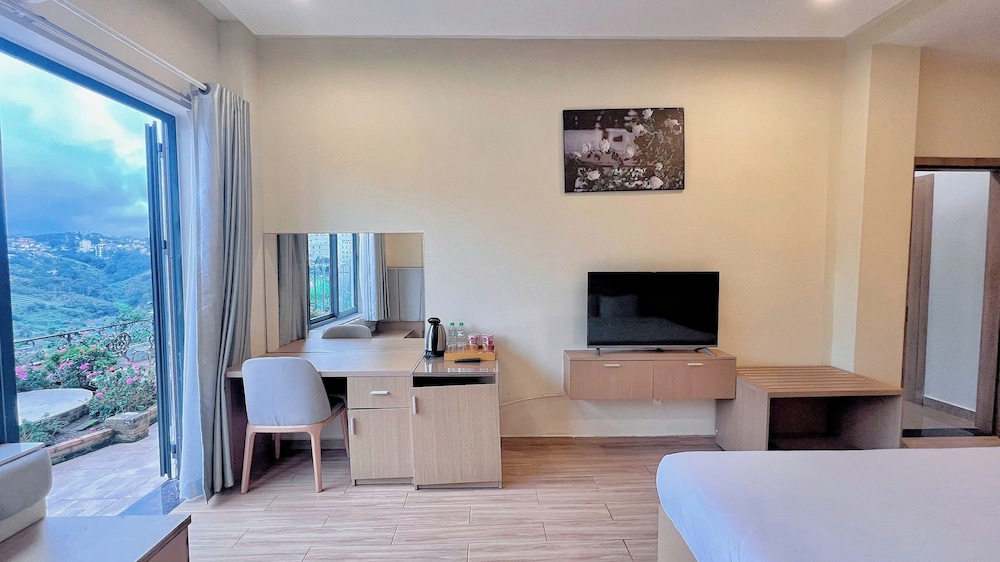Deluxe Double Room, Mountain View - Photo 5