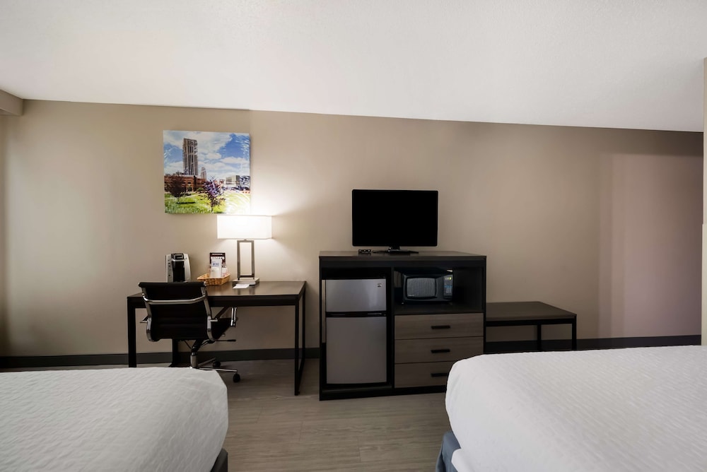 Standard Room, 2 Queen Beds, Accessible, Refrigerator & Microwave (Refrigerator & Microwave)