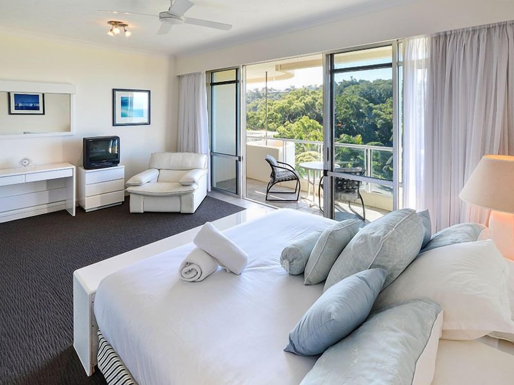 Luxury Apartment photo 2