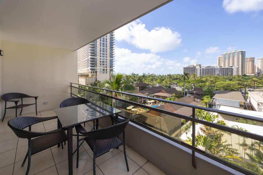 Condo, 2 Bedrooms, City View - Photo 8