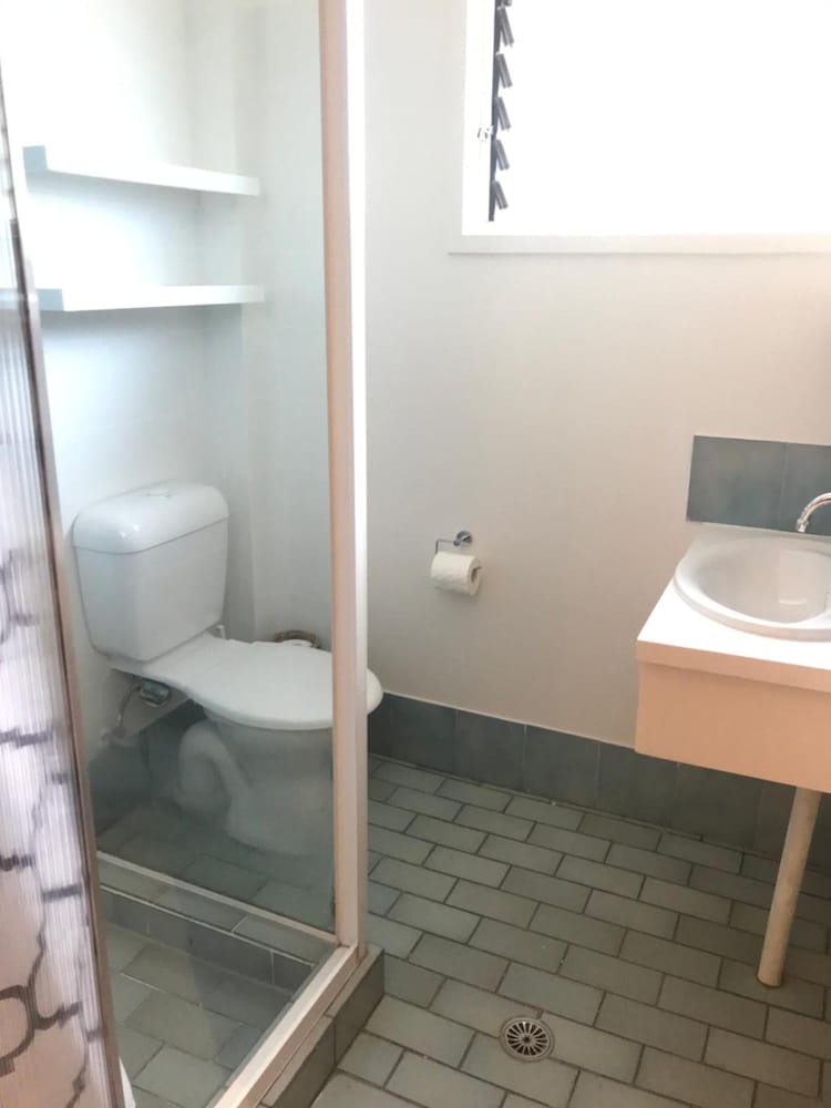 6 Share Space - Photo 5