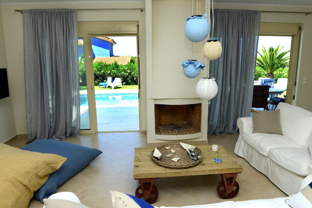 Villa, 5 Bedrooms, Private Pool, Sea View photo 2