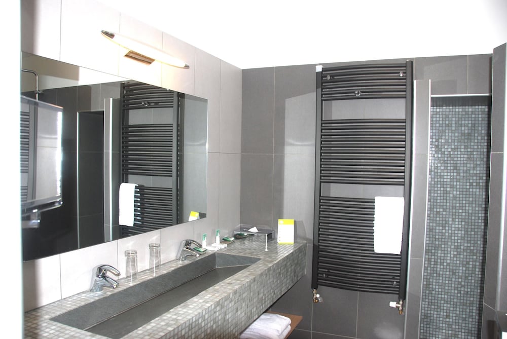 Family Suite, Terrace, Pool View photo 2