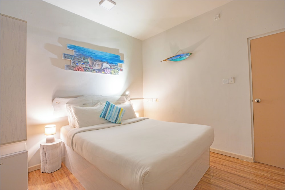 Standard Room, 1 Queen Bed