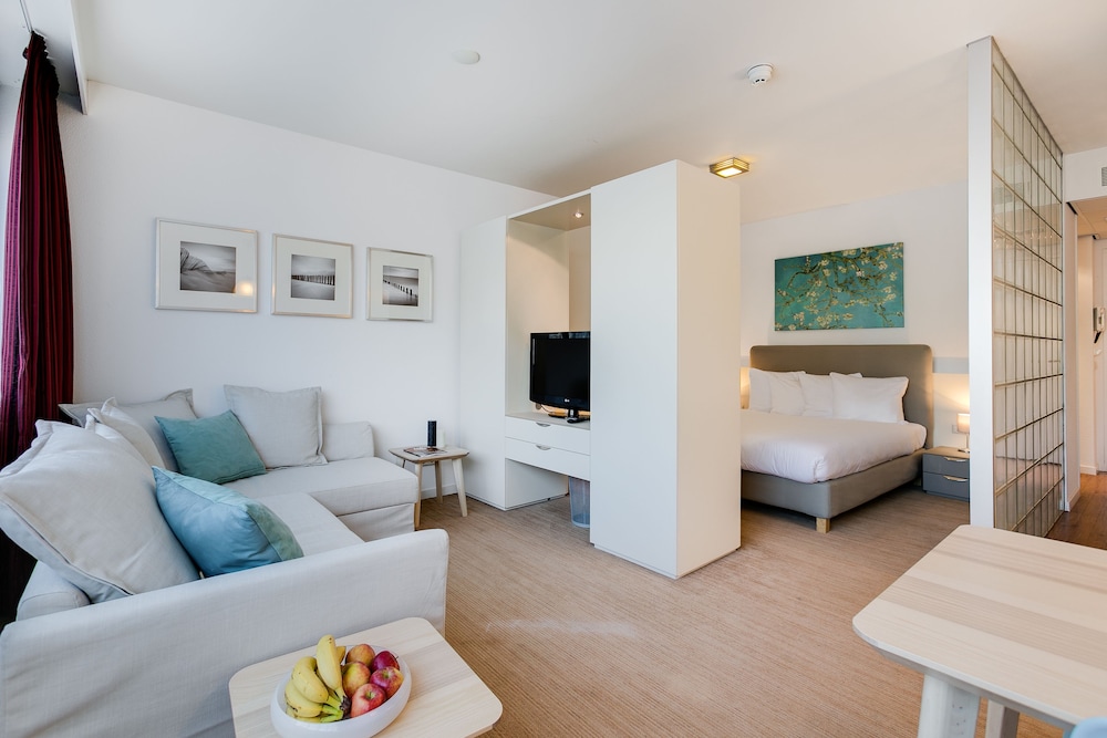 Comfort Quadruple Room, 1 Double Bed With Sofa Bed, Kitchen photo 1
