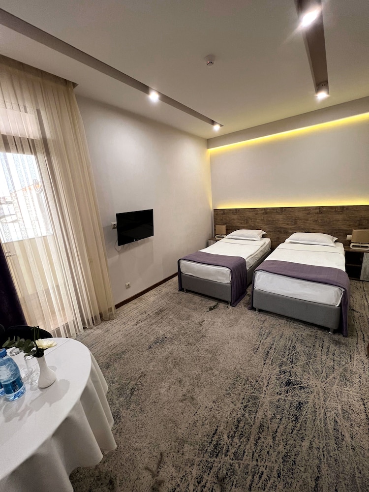 Comfort Twin Room