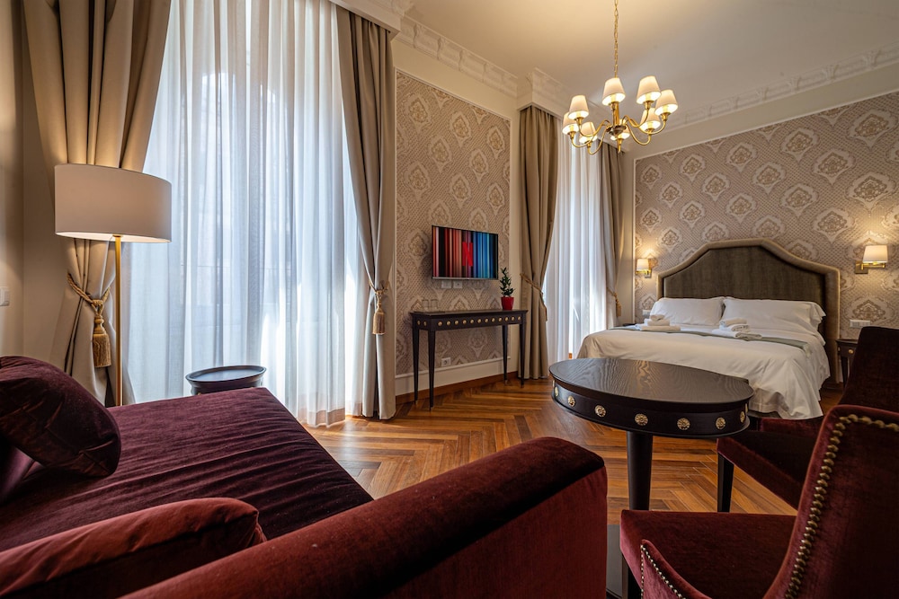 Superior Triple Room