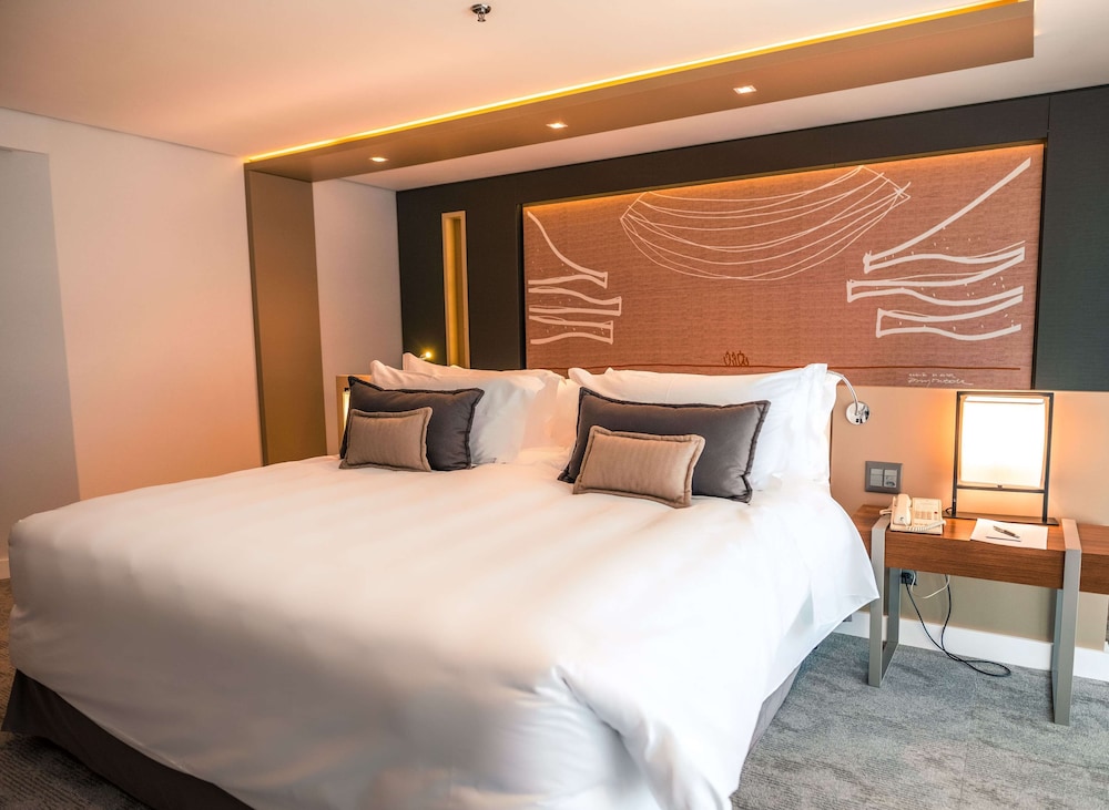 Deluxe Room, 1 King Bed
