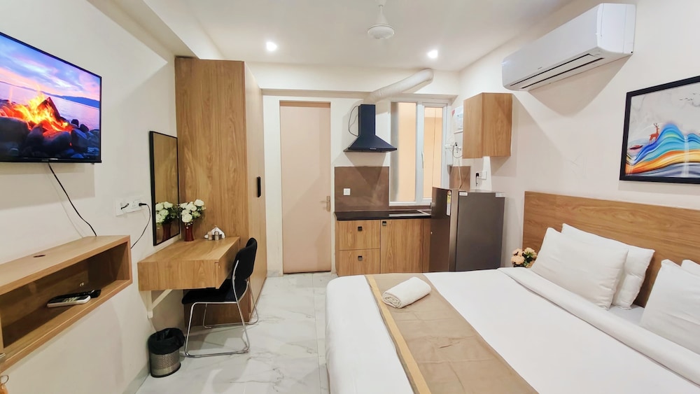 Deluxe Room - Photo 5