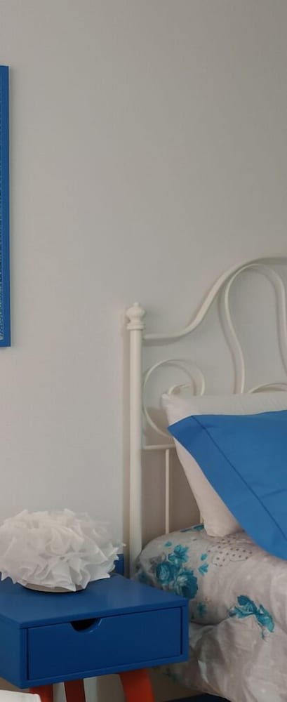 Superior Double Room, 1 King Bed, Private Bathroom (Figurative Art) photo 3