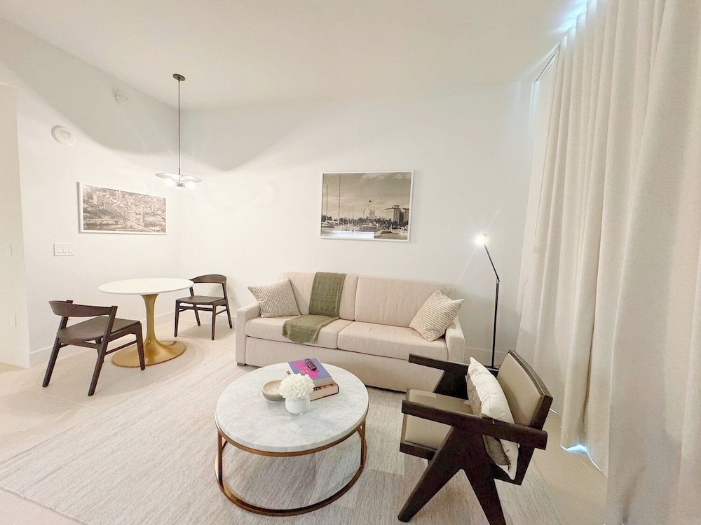 Luxury Apartment photo 1