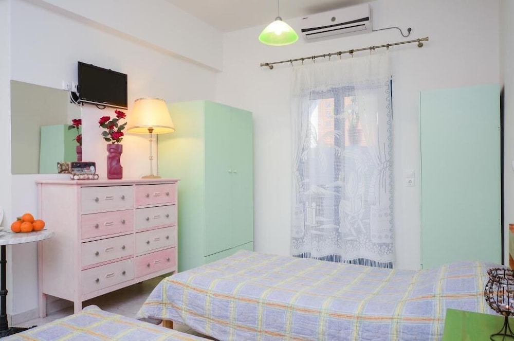 Family Quadruple Room, City View 1