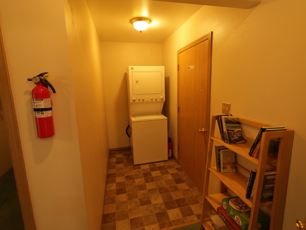 Deluxe Apartment, 2 Queen Beds, Non Smoking, Kitchenette photo 2