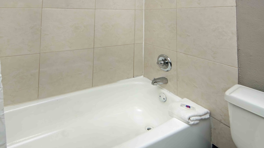 Deluxe Suite, 1 Queen Bed, Non Smoking, Refrigerator & Microwave