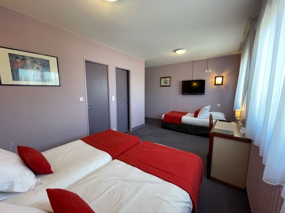 Standard Triple Room photo 2