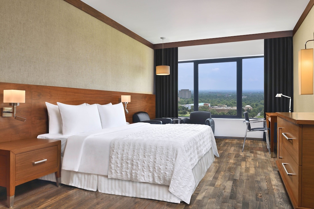 Club Room, 1 Queen Bed - Photo 8