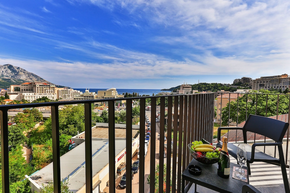 Family Quadruple Room, Multiple Beds, Non Smoking, Sea View photo 2