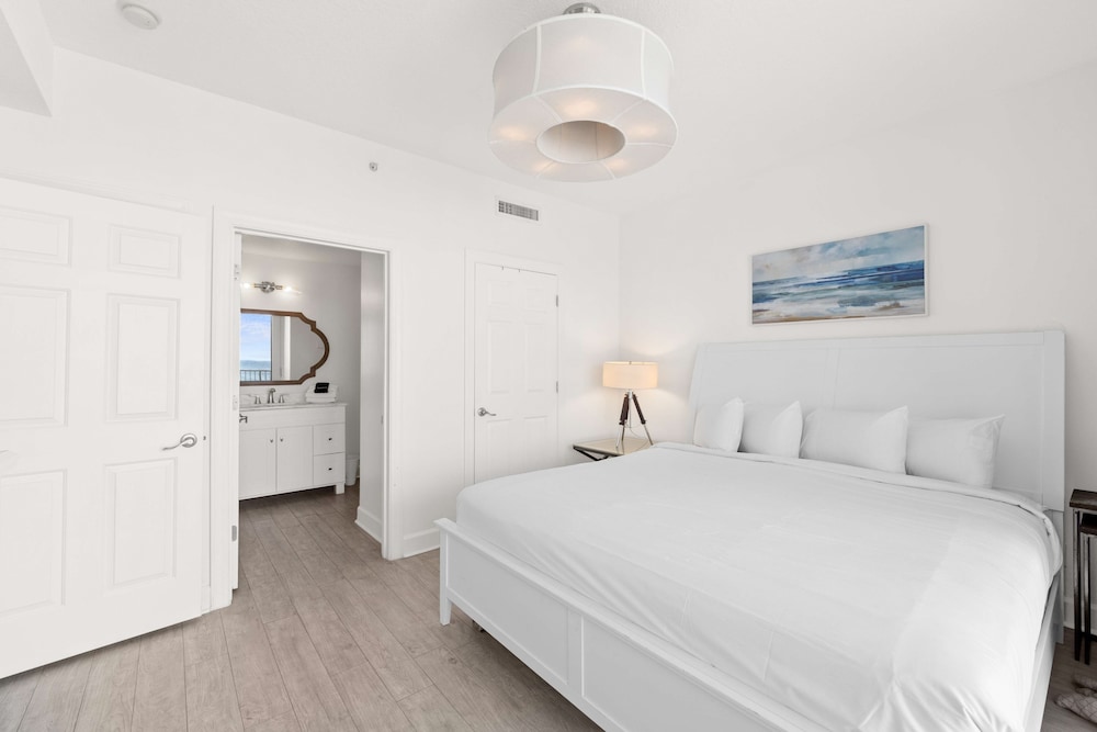 Condo, 2 Bedrooms, Balcony, Ocean View (505)