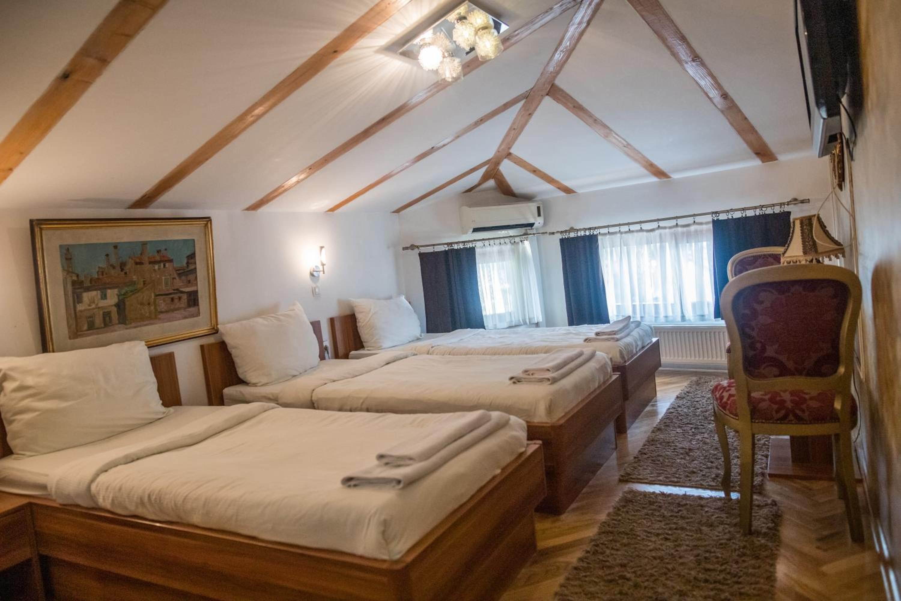 Triple Room - Photo 3