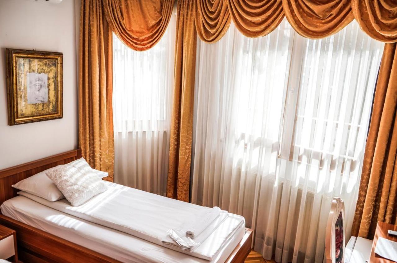 Triple Room - Photo 8