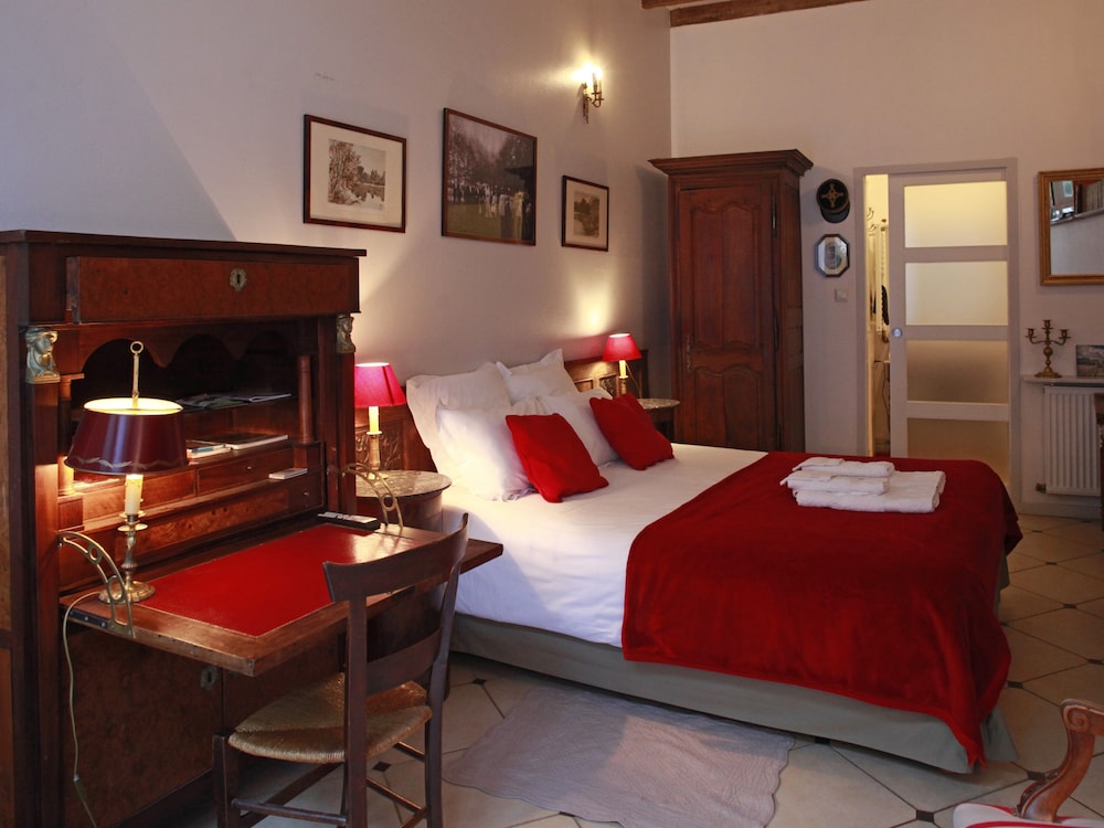 Double Room, Ensuite (La Chambre d'Henry) photo 2