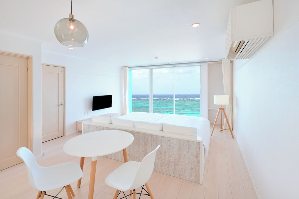 Superior Twin Room, Non Smoking, Ocean View (Hollywood 2F)