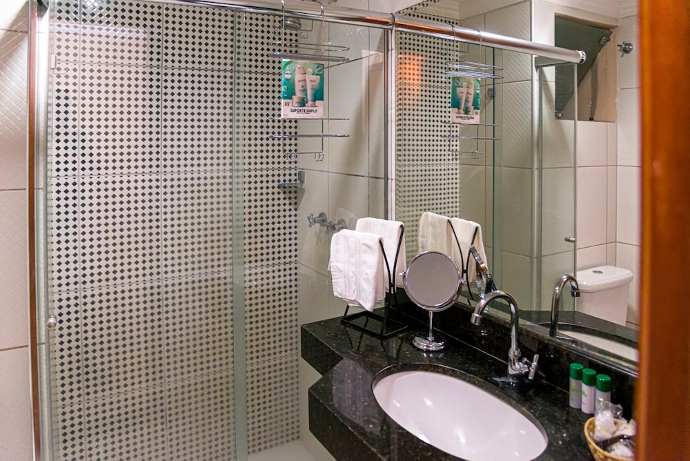 Standard Twin Room - Photo 5