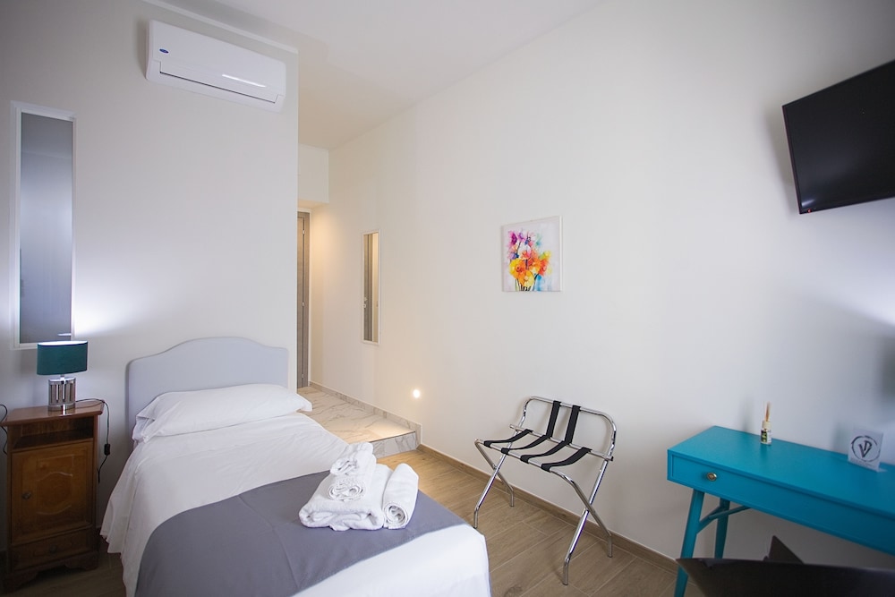 Deluxe Single Room, City View (Agata) photo 3