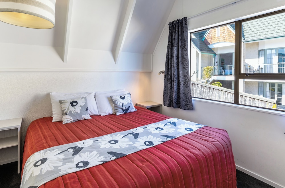 Three Bedroom Family Apartment