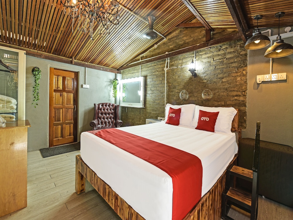 Deluxe Double Room, 1 Queen Bed photo 1