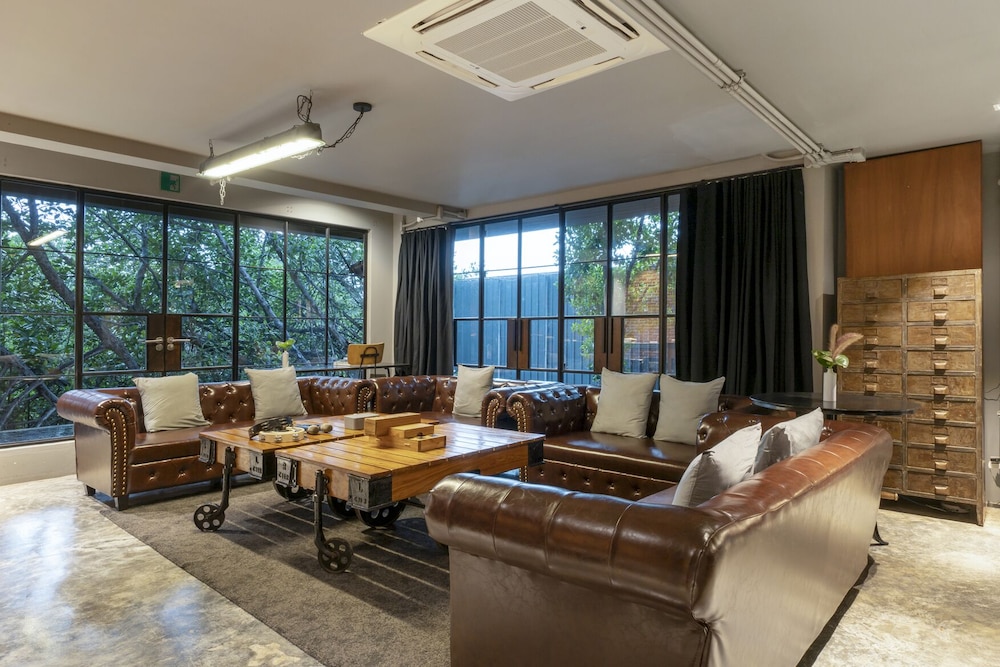 Five-Bedroom Pool Villa - Photo 28