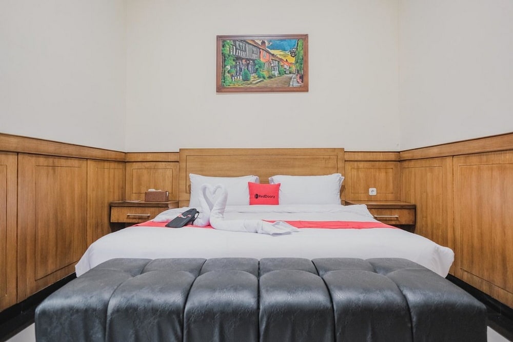 Suite (Reddoorz) photo 1
