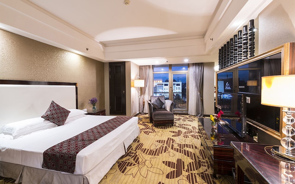 Deluxe Suite photo 1