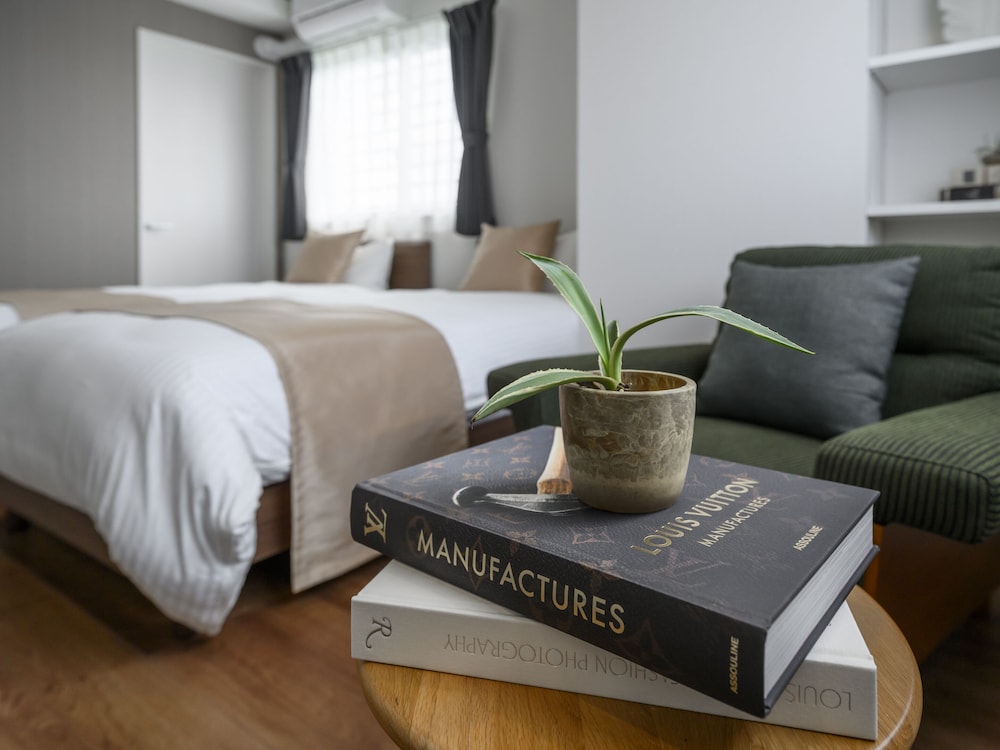 Executive Apartment, 3 Bedrooms, Kitchen, City View photo 2