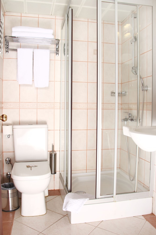 Economy Twin Room (Inside View) photo 3