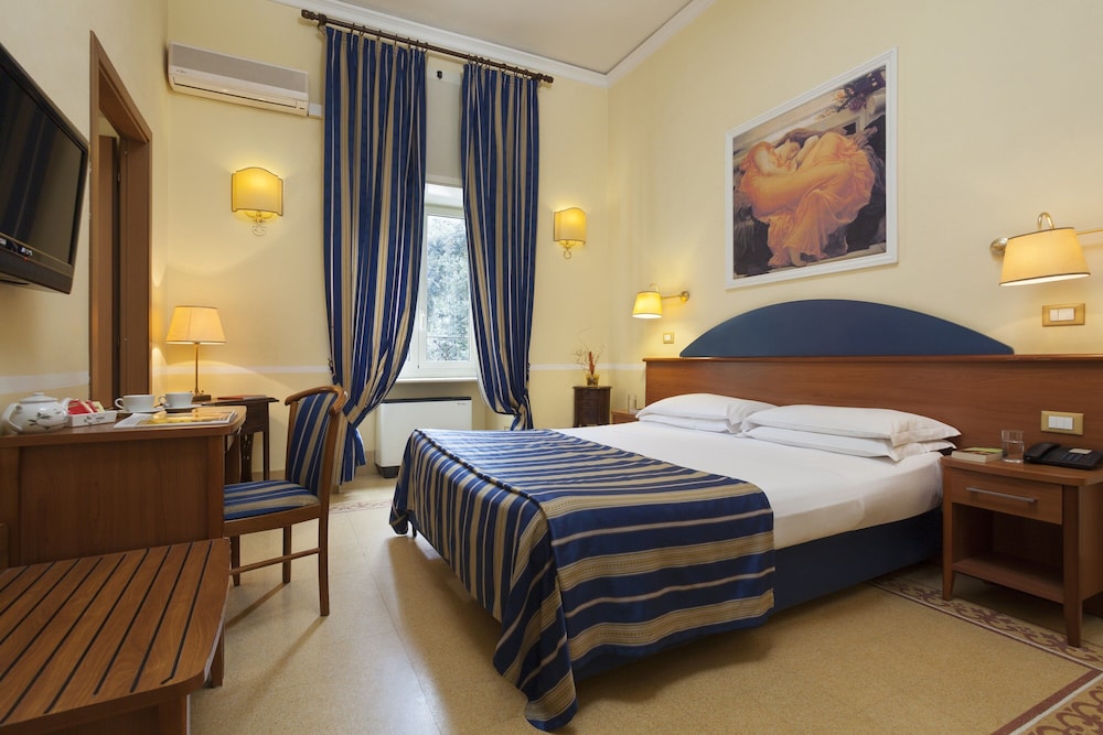 Quadruple Room photo 2