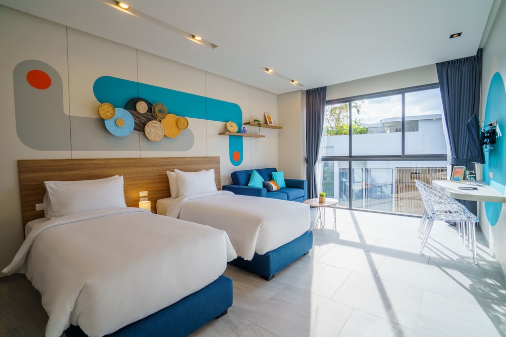 Superior Studio, 2 Twin Beds, Tower + Free Coworking Space - Photo 2