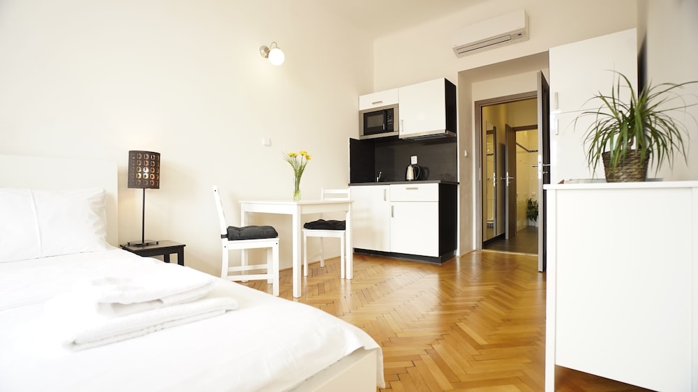 Comfort Studio, Kitchenette thumbnail 6