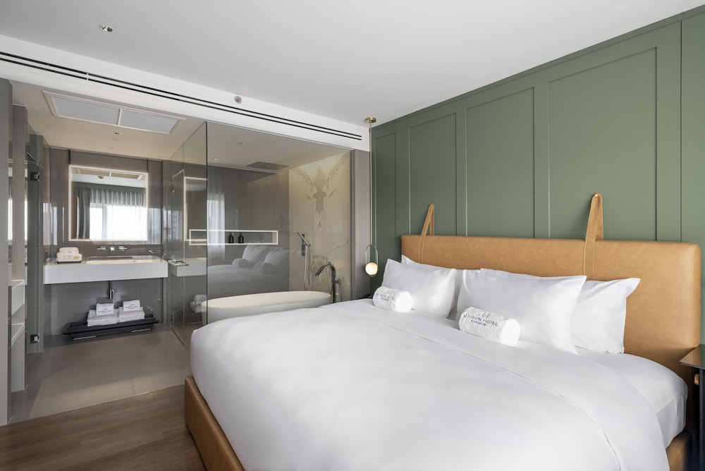Napha Executive Suite photo 1