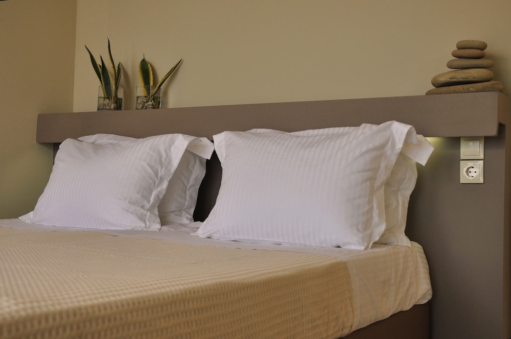 Family Suite Sea View with Private Jacuzzi/Hot-Tub