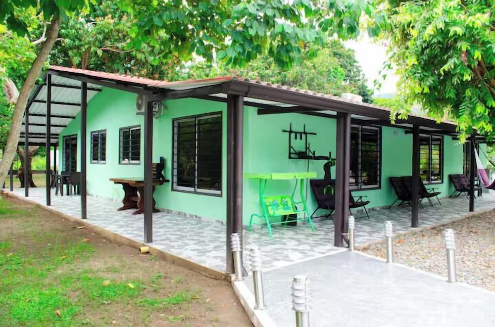 Basic Cabin photo 1