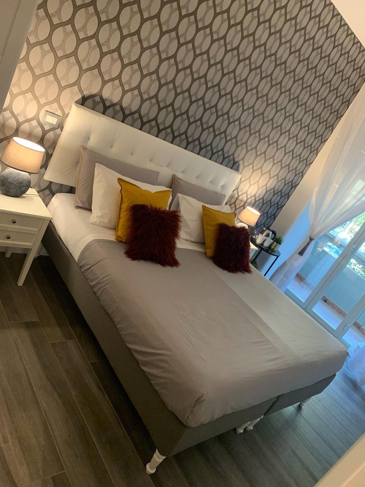 Deluxe Double or Twin Room photo 1