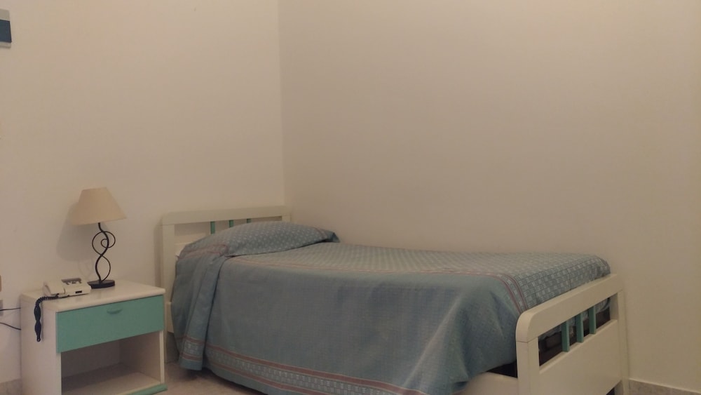 Basic Single Room, Mountain View
