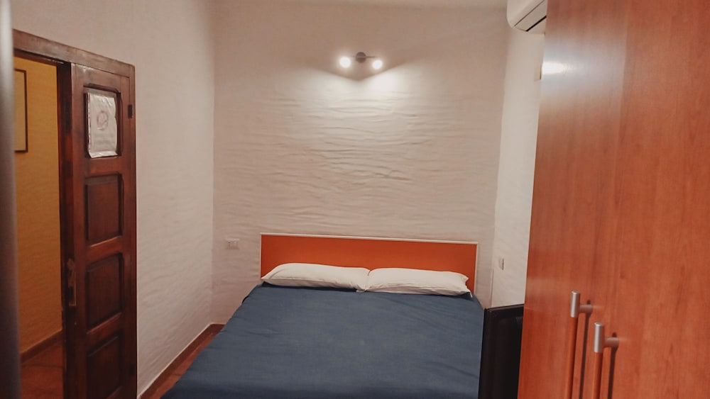 Economy Double Room, No Windows