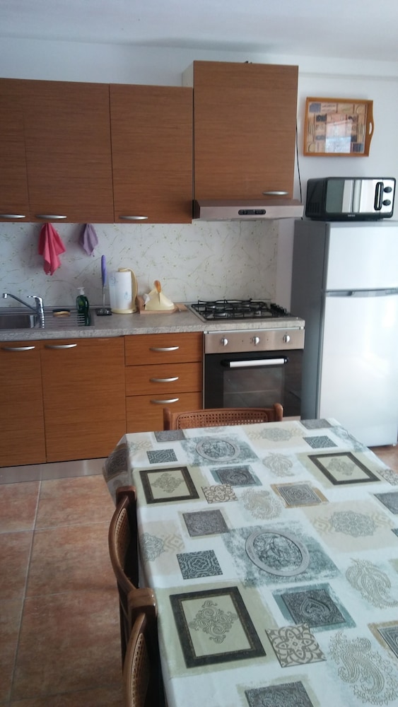 Comfort Apartment, Multiple Beds, Shared Bathroom photo 3